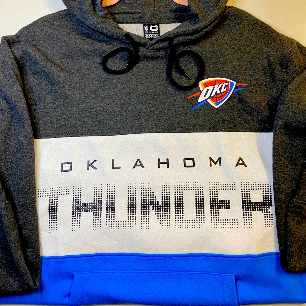 🚫 SOLD 🚫 ⭐️Oklahoma Thunder fleece hoodie